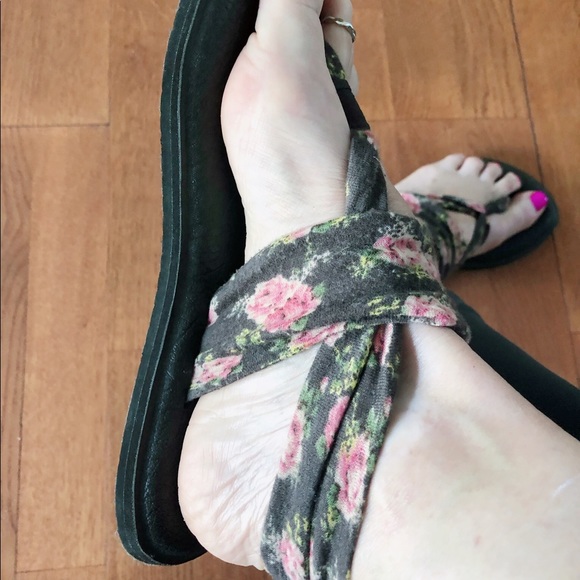 Floral sandals - Picture 7 of 7